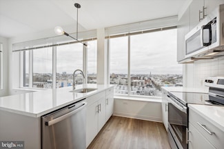 569 N 5th St Unit 701, Philadelphia, PA 19123