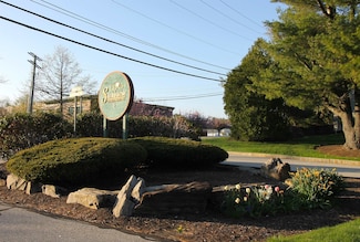 5 Tsienneto Rd Unit 196, Derry, NH 03038