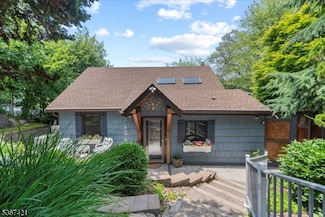 213 Lakeview Ave, Ringwood, NJ 07456