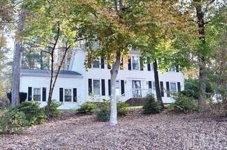 5426 Gunpowder Dr, Hickory, NC 28601