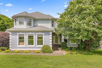1831 Bay Pointe Dr, Hixson, TN 37343