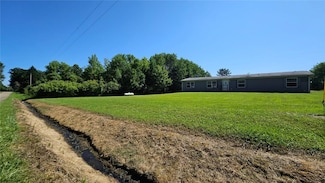 20540 Russell Rd, Cambridge Springs, PA 16403