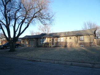 1810 N Edgemoor St, Wichita, KS 67208