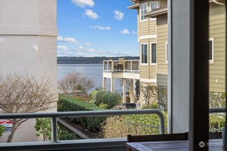 22211 6th Ave S Unit 101, Des Moines, WA 98198