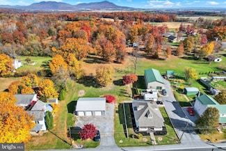 13883 Buchanan Trail W, Mercersburg, PA 17236