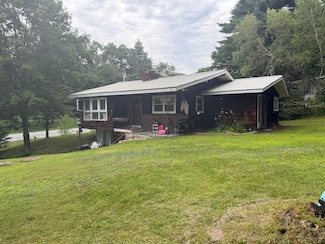 89 Main Rd, Eddington, ME 04428