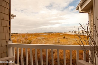 602 W Fort MacOn Rd Unit 240, Atlantic Beach, NC 28512