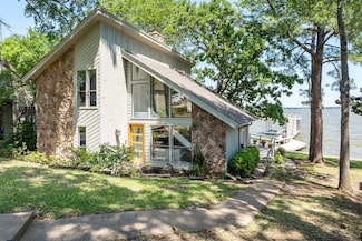 513 Winding Shore Dr, Tool, TX 75143
