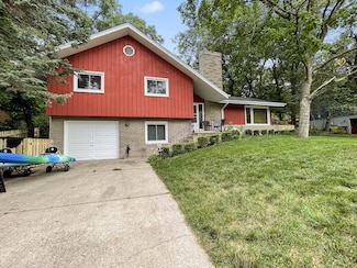 99 Diana Rd, Portage, IN 46368