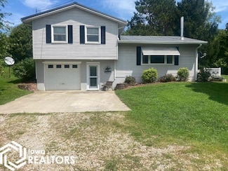 2532 305th St, Danville, IA 52623