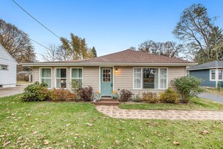 618 S Main St, Berrien Springs, MI 49103