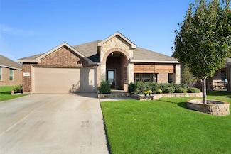 609 Racine Dr, Oak Point, TX 75068