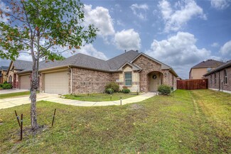1404 Castle Creek Dr, Little Elm, TX 75068