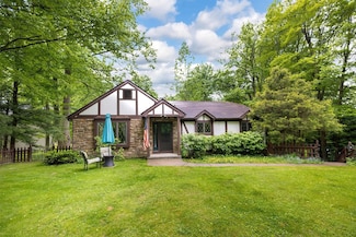 5435 Aspen Dr, Erie, PA 16506