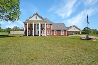 2450 Garnet Rd, Millington, TN 38053