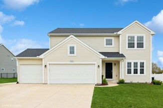 6010 Racine Dr, Stevensville, MI 49127