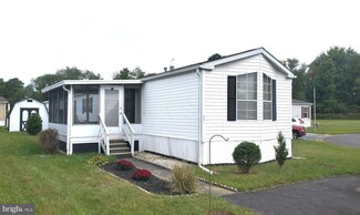 32 Adriane Ct Unit 706, Bear, DE 19701