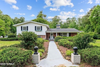 735 Half Moon Rd, New Bern, NC 28560