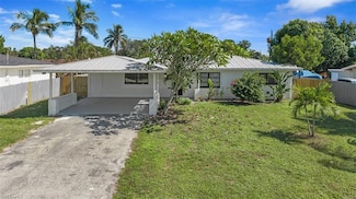 1948 46th St SW, Naples, FL 34116