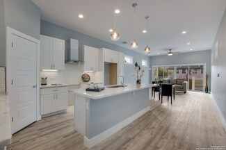 810 Martin Luther King Dr Bldg2 #201 Unit 201, San Antonio, TX 78203