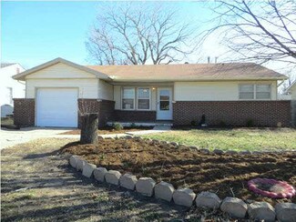 406 N 8th St, Towanda, KS 67144