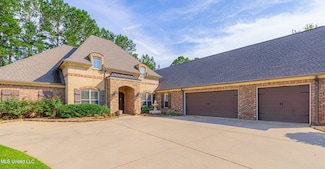 103 Bella Vista Dr, Brandon, MS 39042