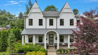 1142 Golf View Blvd, Birmingham, MI 48009