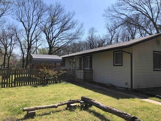326 W 4th St, Florence, KS 66851
