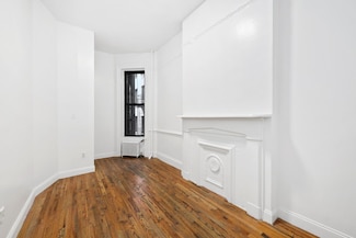635 9th Ave Unit 1, New York, NY 10036