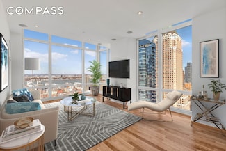 247 W 46th St Unit 3601, New York, NY 10036