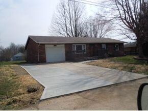 13320 Sycamore St, Dillsboro, IN 47018