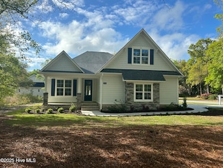 1896 Healing Water Ln SW, Supply, NC 28462
