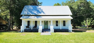207 W Pullum St, Samson, AL 36477