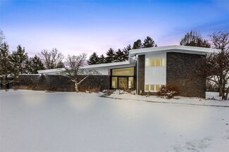 800 Old Clairton Rd, Clairton, PA 15025