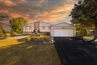 6338 Thicket Ln, Cherry Valley, IL 61016