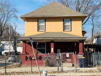 348 Hardesty Ave, Kansas City, MO 64124