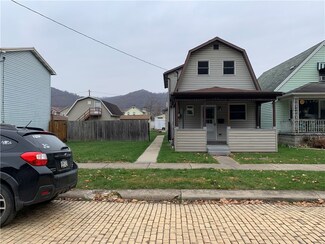 1337 6th Ave, Ford City, PA 16226