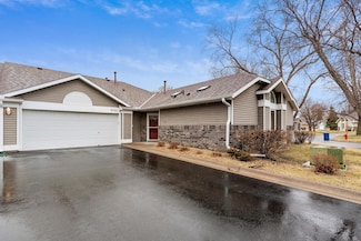 2001 Glenhaven Ln N, Brooklyn Park, MN 55443
