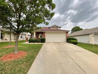 320 Baldwin St, Hutto, TX 78634
