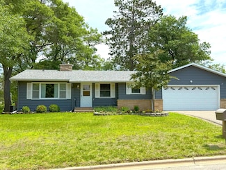 1611 Graydon Ave, Brainerd, MN 56401