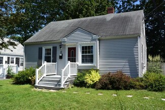 17 Eighth St, Portland, ME 04103