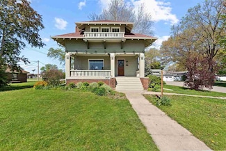 449 Western Ave, Marengo, IA 52301