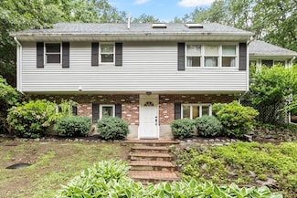 22 Tenney St, Georgetown, MA 01833