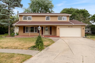 5S681 Heather Ct, Naperville, IL 60540