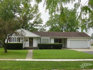307 W Roe St, Ossian, IN 46777