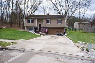 1906 Lowell Cir, Brunswick, OH 44212
