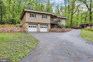 250 Skyline Dr, Reading, PA 19606
