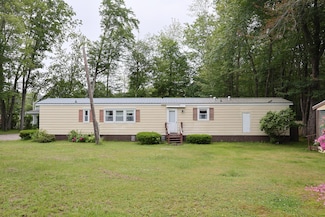 392 Sanford Rd, Wells, ME 04090
