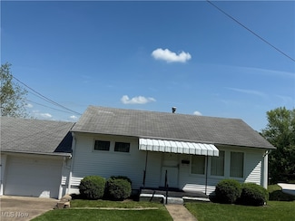 209 Taylor Ln, Saint Clairsville, OH 43950
