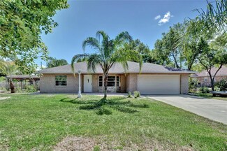 1098 E de Carlo Dr, Deltona, FL 32725